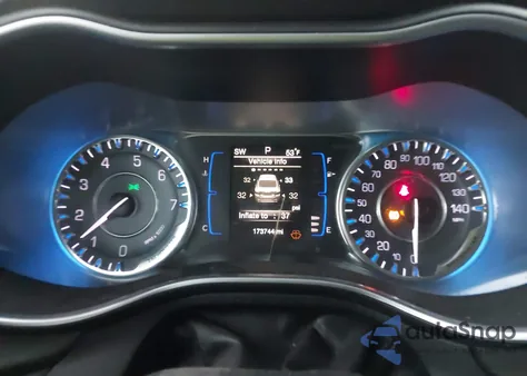 2016 Chrysler 200 Limited z USA, uszkodzony, nr VIN 1C3CCCAB8GN108583